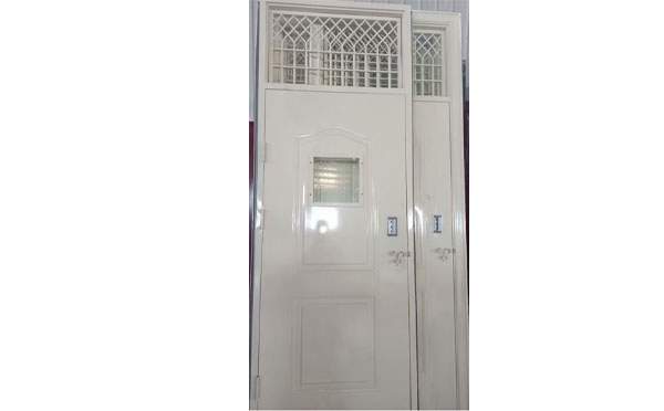 延长学校教室门