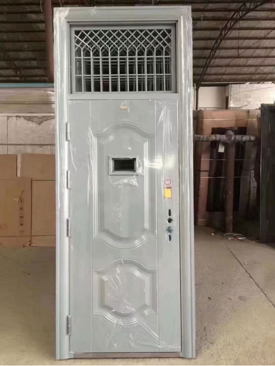 延长学校教室门