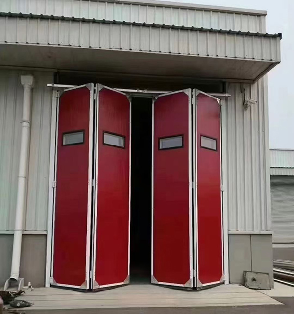 延长工业折叠门在大型装配车间出入口的应用实例